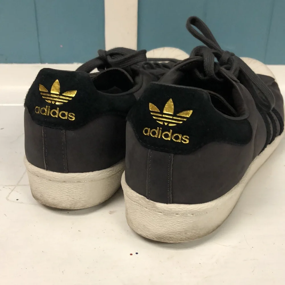 Adidas Black Suede White Shell Tops mens size 12‎